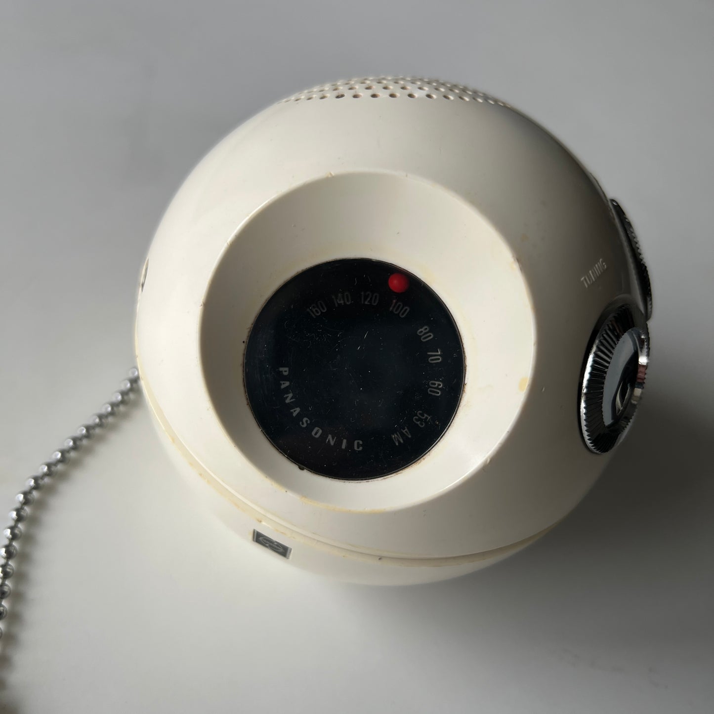 c. 1970 Panasonic R70 PanaPet AM Transistor Radio